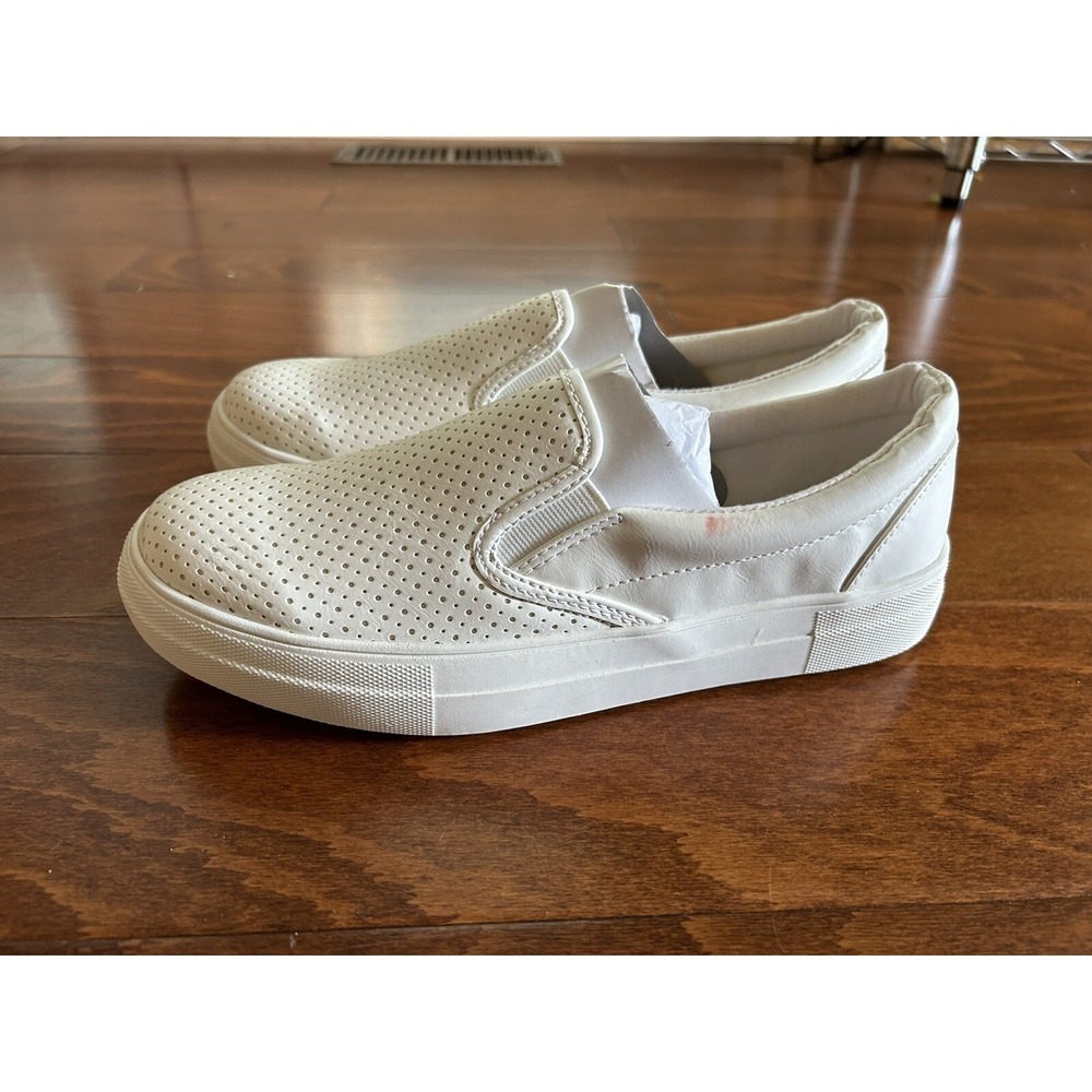 Soda Flat Women Shoes Slip On Loafers Casual Sneakers Memory‎ Foam White 8.5 NEW - Picture 2 of 4